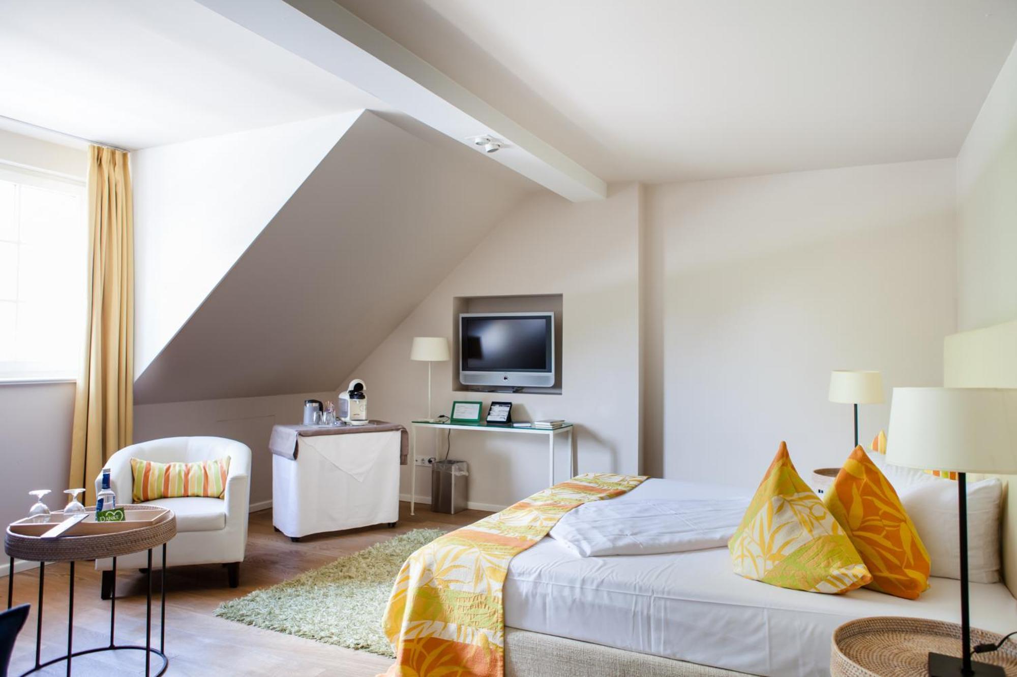 Hotel Zur Linde Dein Self Check In Michendorf Εξωτερικό φωτογραφία