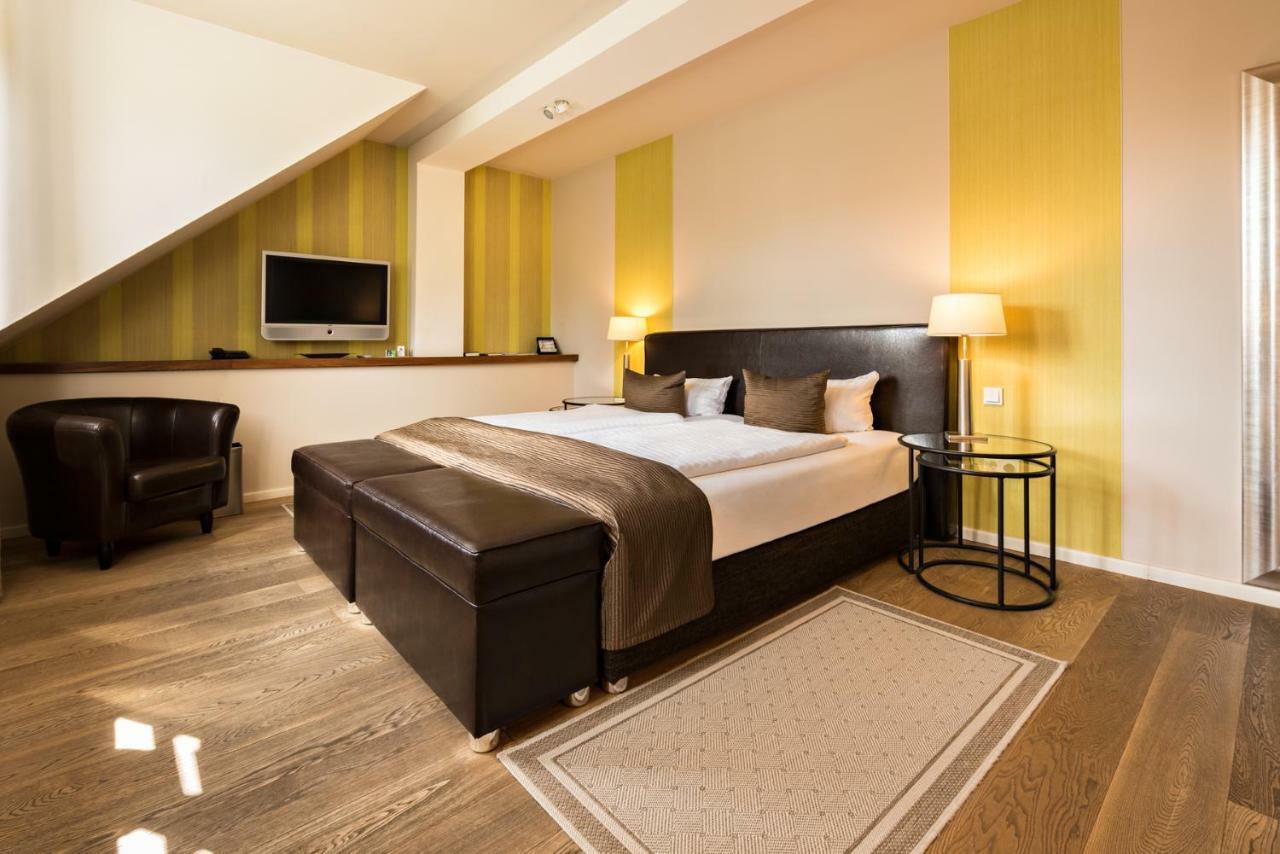 Hotel Zur Linde Dein Self Check In Michendorf Εξωτερικό φωτογραφία